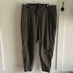 WOMENS ATHLETA TREKKIE NORTH JOGGER